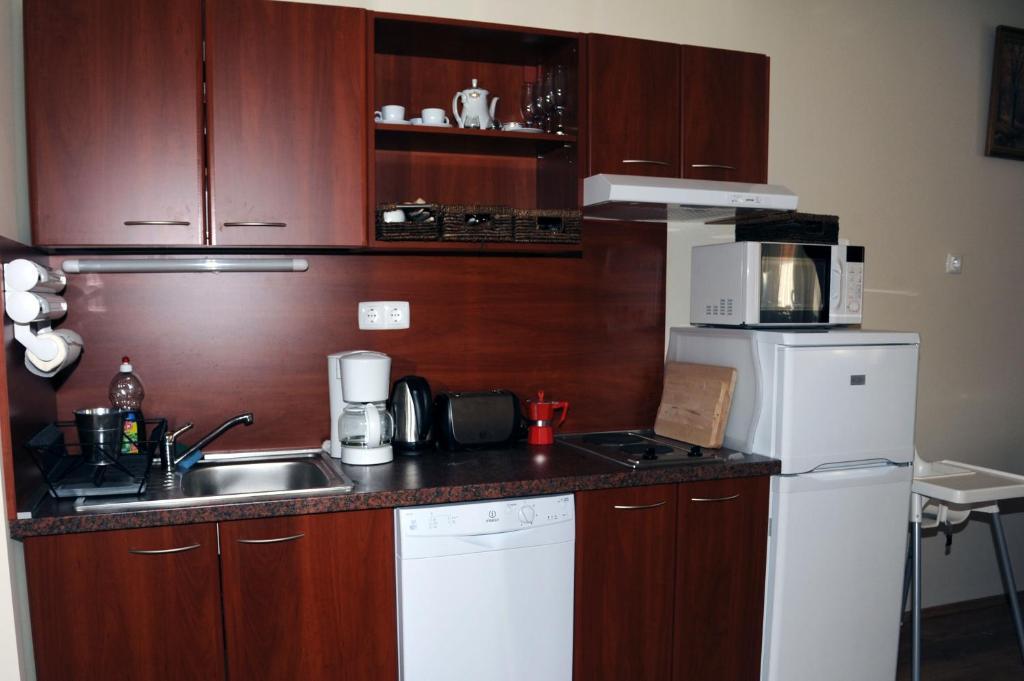 Arany Szolo Wellness Apartmanhaz Hévíz Rom bilde